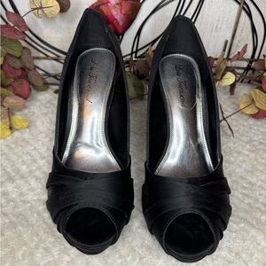 LULU TOWNSEND | Black Satin Lt Daniell Dress Heels Size 8.5